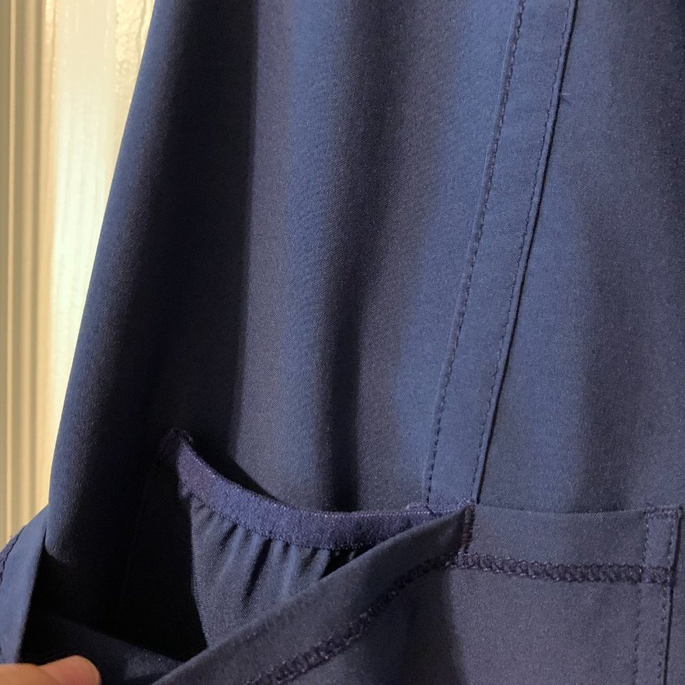 Cherokee Infinity Scrub Top - Picture 5 of 7